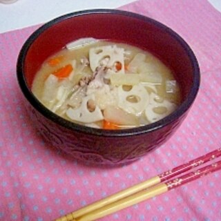 冬には＾＾具だくさんのまろやか味噌煮込みうどん